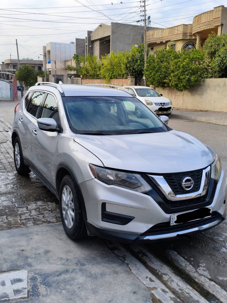 مكلف بل ناشر  سياره نيسان روج سعر مناسب
سعر 140 دولار 
موديل ٢٠١٧. Sv لون سلفر 
وارد كنديه
حدثها قطعتين جاملخ و بنيت
رقم شاصي موجود بل منشور 
كير مفتواح مكين شرط
رقم سليمانيه جديد الحد ٢٠٣٠
دفتر بنزين بيها
مكان سياره كركوك
رقم صحاب سياره *********** كركوك, العراق
