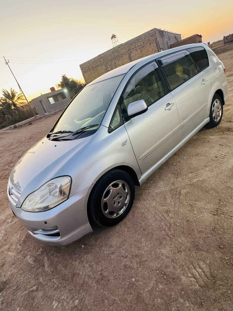 ابصم للبيع 2003 رقم ذي قار تحويل مكفوله ظربه وعيب شرعي مكينه وكير شرط تبريد تخم تاير  سياره تويل وجاهزه سعر 120 وبيه مجال شراي ينتصل مكان ناصريه ***********
