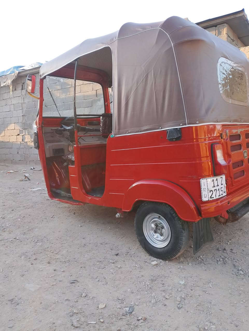 تكتك لبيع مكينه لا تنقيص ولا تبخير كشره بلاد فقط دوسات مرشوشه كليرفقط مديل 18شهر  11 تحويل مباشر سكن بغداد شعب سعر 5500 وبيه مجال رقم ***********
