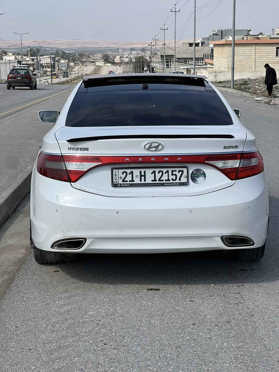 السلام عليكم
ازيرا موديل ١٣
رقم سليمانيه بإسمي 
لون ابيض
فول مواصفات
بيها قطعتين صبغ وقطعه مبدله من جهه اليمين
وجهه اليسار
براس الجملغ وراس البوند من جهه اليسار

سعرها ١١٧ وبيها مجال 
مكان الموصل ايسر
حي سومر
للتواصل
***********
