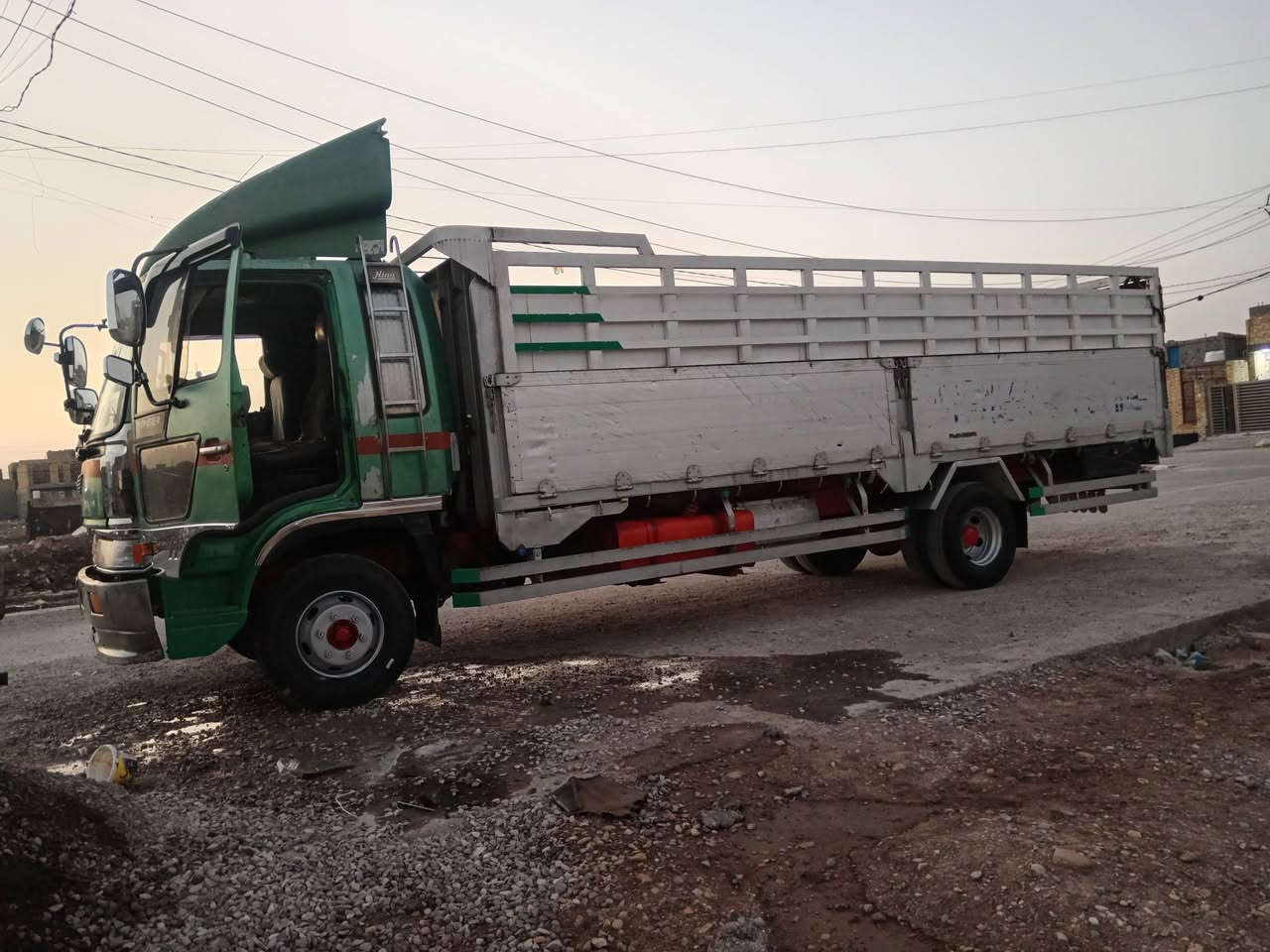 سلام عليكم سياره للبيع ***********
