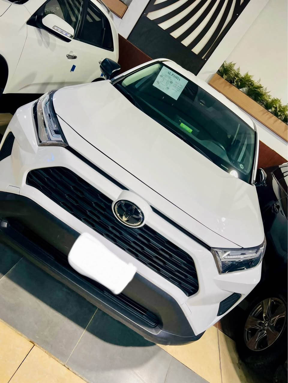 السلام عليكم 
للبيع تويوتا راف فور Rav4 موديل 2024 
موصفات LE  رقم كاتي يترقم شمالي بيها 3 اشهر مجال للترقيم من تايرخ البيع 
الظرر فقط بداية جاملخ سكن تعديل وكارت بدون دواخل بدون ايرباك بدون تبديل 
ماشيه 38 الف 
السعر 236 بيها مجال بسيط 
للاستفسار اتصل ع الرقم ***********. كركوك, العراق
