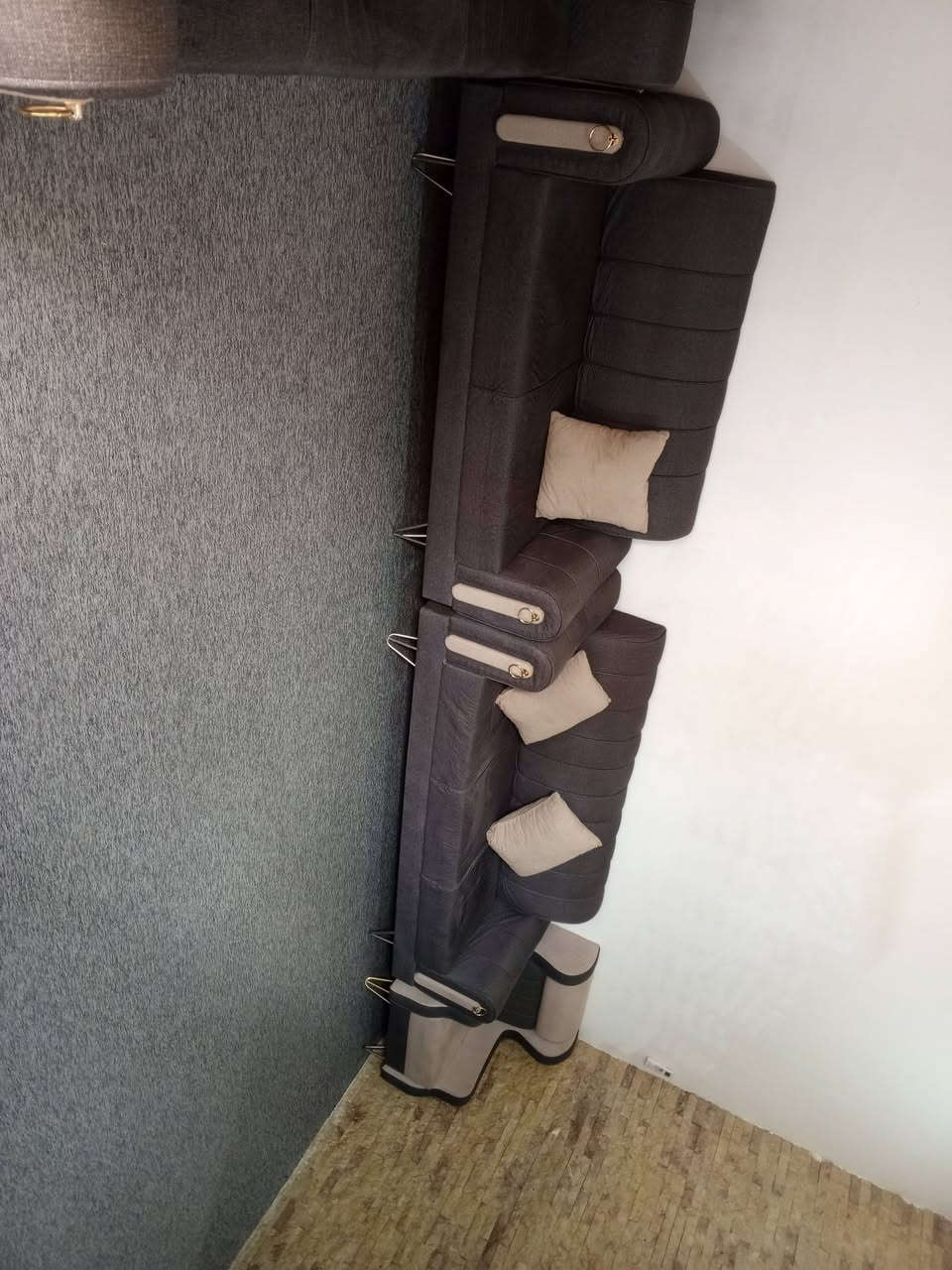 البيع 
السعر 350.      ***********
