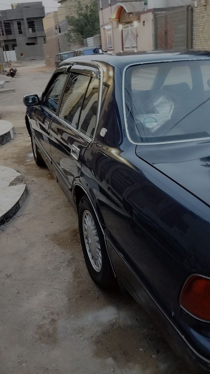 السلام عليكم
سياره ارنب كراون موديل ٩٥ 
سياره مكفوله كفاله عامه من الكص والنقل والضربه والصبغ
والصوليات مكينه2500 vvt
مكينه وكير حاويه شرط 
السياره جاهزه من كلهن كفاله عامه 
تخم تاير جديد غرفه جديده
حداديه جديده كهربائيات شغاله كشنات 4 كهرباء 
تبريد ثلج 
السياره مال جناي وأحلى من الصور ماذب عليه ربع 
السياره احلى من الصور 
السعر 85قفل مراوس حسب القناعه
الاستفسار  ***********
المكان ناصريه سوق الشيوخ
