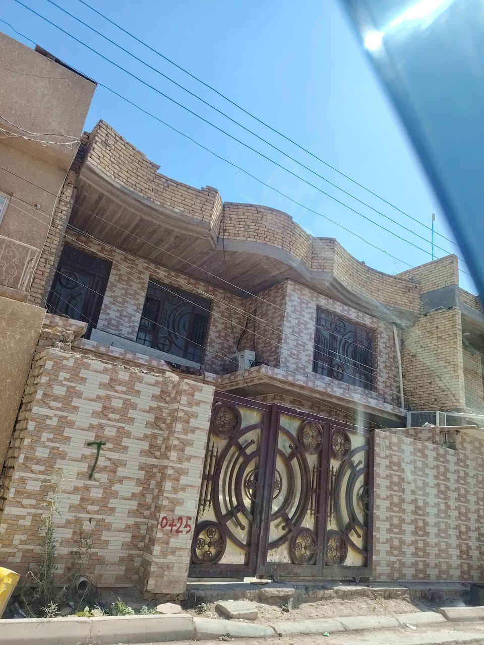 بيت مساحة 200 جديد بناء سنة 2016 طابقين
الطابق الأول : غرفتين+استقبال +صاله+ مطبخ+ مجموعة صحية داخليه وخارجيه +كراج كبير
الطابق الثاني : ٣ غرف نوم + سطحين
مطلوب مبادرة مسدد منه شهر فقط
المقدمة ٧٥  الباقي على المشتري تسديد شهري 438 ألف
حي الحوراء الأولى - شارع المدارس اول فرع جهة كورنيش الدجيلي
للاستفسار
***********
***********
