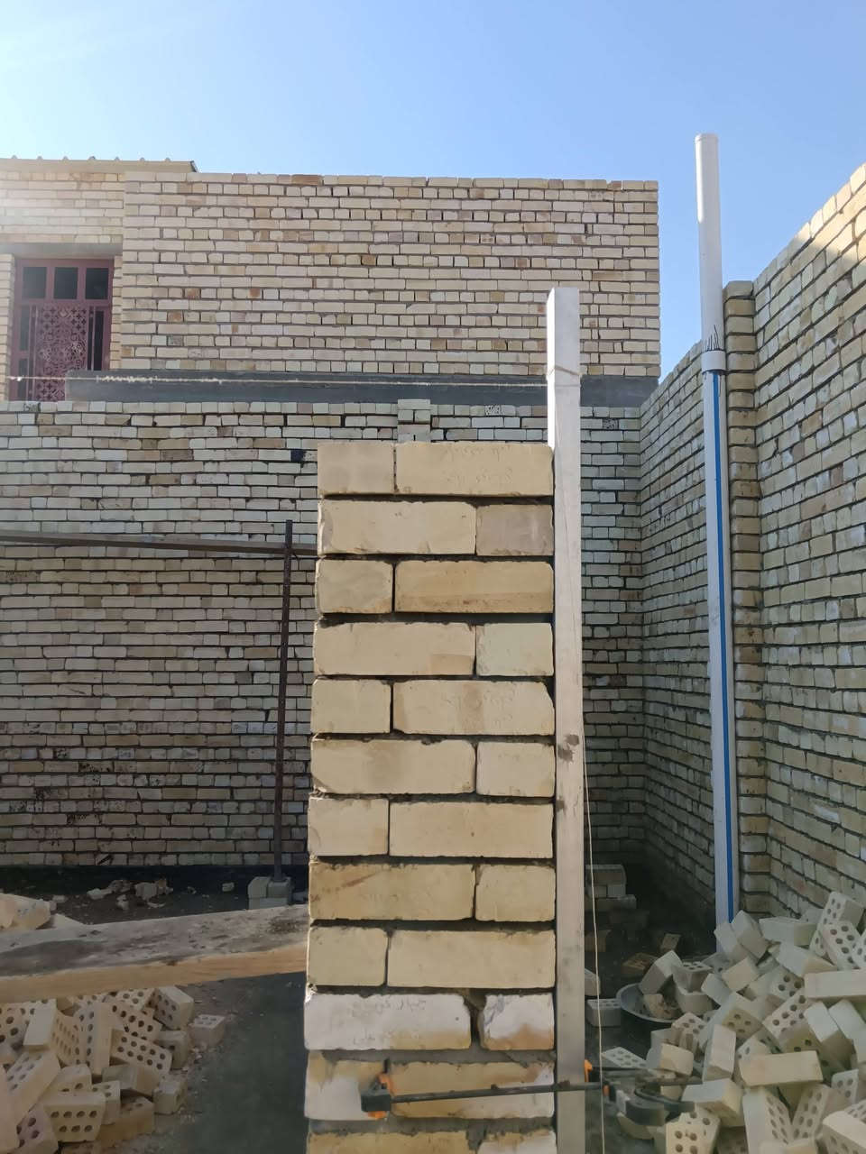 السلام عليكم
خلفات بناء متفرغين حاليآ نشتغل قطعي وانشتغل ع دبل شغل نظيف وزن ليزر ومساطر وشاهول وخيط 
وانجاز سريع للتواصل خاص او واتس ***********
