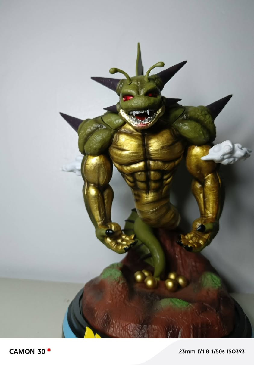 مجسم تنين دراغون بول
طول ٢٥ 
عرض ١٠ 
حجم كبير وزن ثقيل 
تفاصيل نار 
سعر ١٨ الف 
للتواصل ***********
بيج الانستا zain_anime_store
