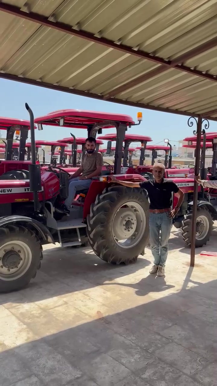 🚨 تنويه هام 🚨

🌾🚜 ألف مبارك لشباب مدينة عفرين 🚜🌾

📢 ونود تذكير الإخوة المزارعين بأن تخفيض أسعار الجرارات الزراعية ما زال مستمرًا، وذلك بناءً على قرار تخفيض الرسوم الجمركية الصادر عن الهيئة العامة للمنافذ.

📍 إدلب – سرمدا
مقابل كازية الوتار و مطعم عماد الدين 
🏢 داخل مجمع بوابة سرمدا

📞 للتواصل (اتصال أو واتساب):
00905066611114

🌱 مع تحياتنا لجميع الإخوة الفلاحين والمزارعين في سوريا. 🌱


**إذا كنت صاحب هذا الإعلان وتريد حذفه لأي سبب، رجاءا أرسل رسالة إلى الدعم الفني**