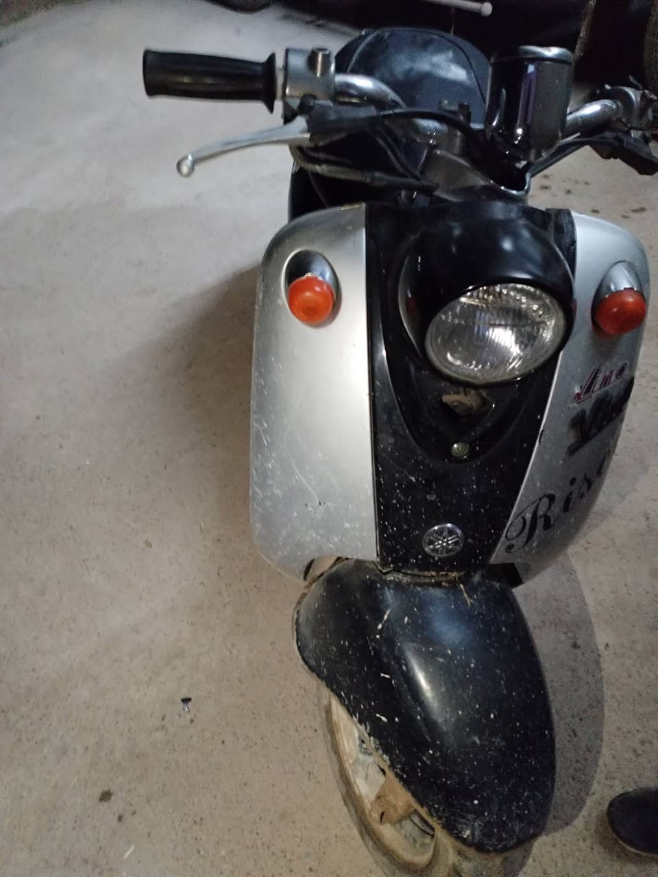 ماطور عبد الحليم للبيع نظيف كل شيء ما ابيه شغال كامل وارمينيه كامله شغاله السعر 300 وبمجال ***********
