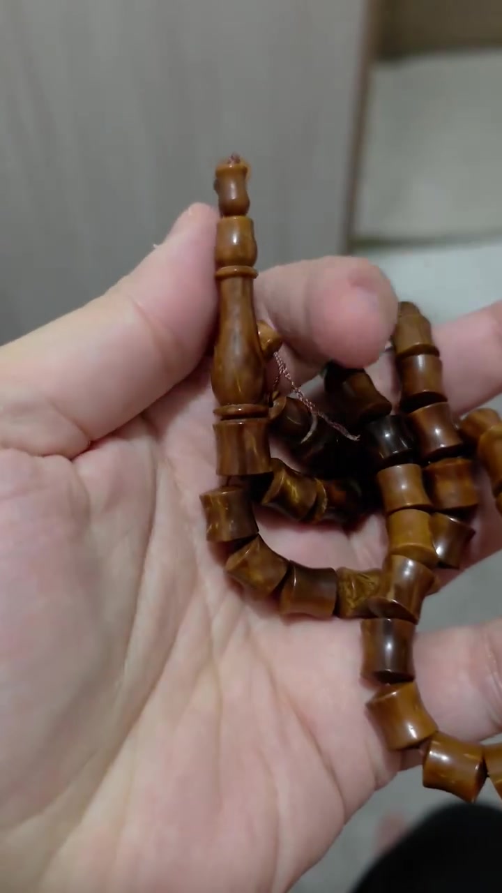 سبحه قديمه من الكوك الاصلي
لمحبي الاقتناء 
التواصل خاص فقط


**إذا كنت صاحب هذا الإعلان وتريد حذفه لأي سبب، رجاءا أرسل رسالة إلى الدعم الفني**