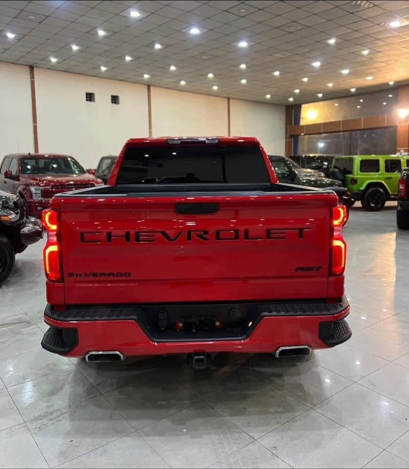 سلفرادو 2021
مواصفات  
Z71..RST
مكينة 8 سلندر /4 ويل
بصمة / الواب بصمه/ 
شاشة كبيرة/ لايت لد زنون بلادي
تحكم ستيرن/ تحديد مسار / مانع انزلاق
تدفئة بلكشنات / تدفئة ستيرن
نضام اطفاء وتشغيل ذاتي
باب الخلفي بصمة
بيه بعد هواي مواصفات ما ذاكرة
طخم تاير جديد حداديه زيرو
ضربة سيارة جدآ خفيفه بدون صبغ صور الحادث 
بامريكا مرفقه مع النشورر
رقم اربيل باسمي تحويل ثاني يوم
سيارة ماشيه 130 الف كيلو متر 
السعر(335) وبيه مجال جيتك 
عنوان السيارة بلبصرة 
متواجد فقط تصال


**إذا كنت صاحب هذا الإعلان وتريد حذفه لأي سبب، رجاءا أرسل رسالة إلى الدعم الفني**