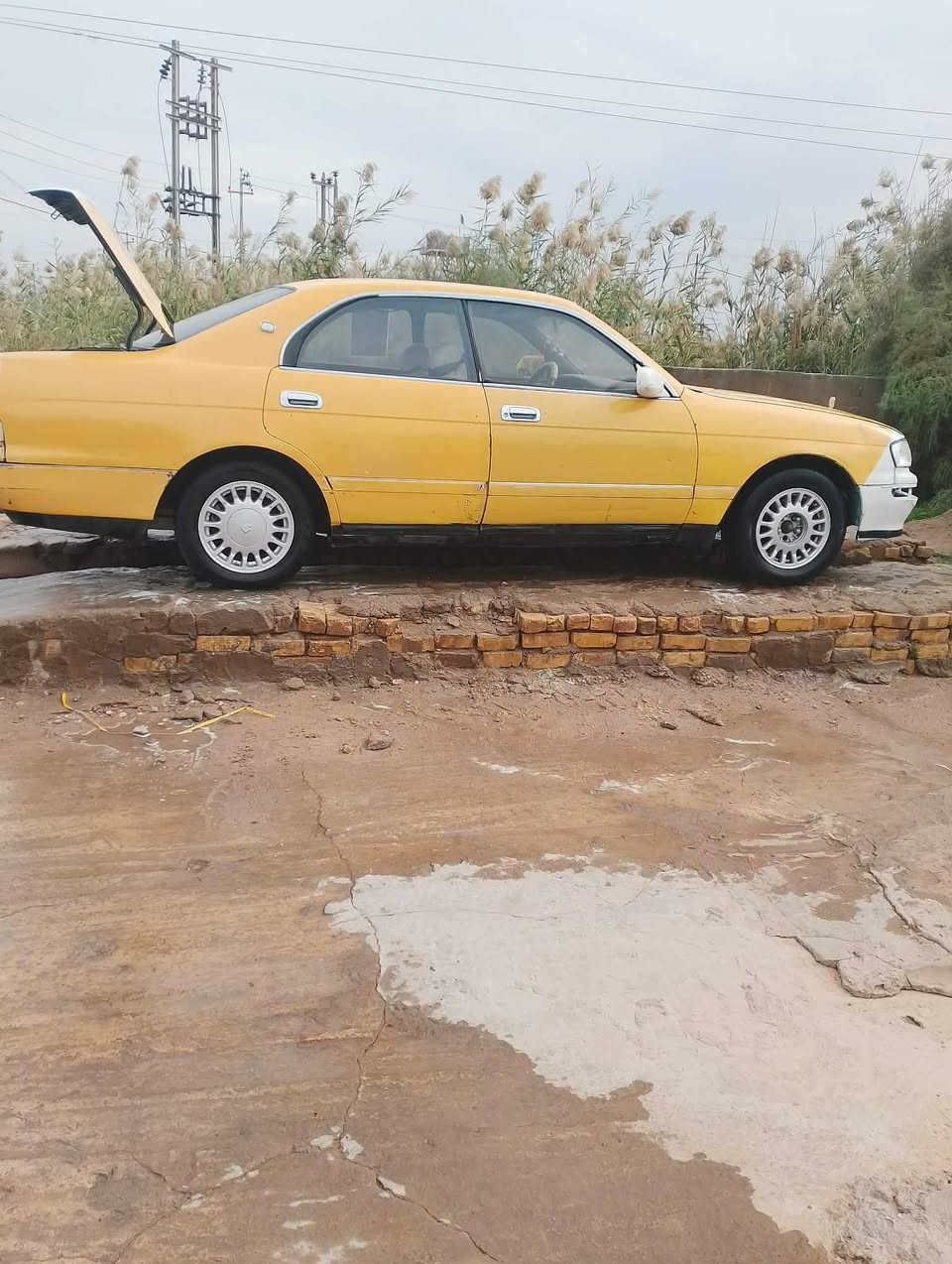 سياره بطه للبيع بسعر مناسب الناصريه الشطره الاستفسار***********
