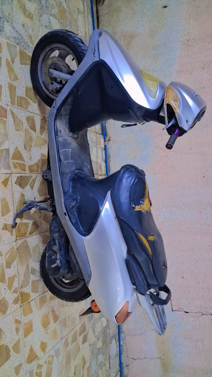 دراجه سبيسي ب٣٥٠ وبيهه مجال مكاني الحبيبة قرب ساحة الحمزه***********
