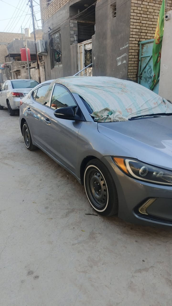 سلام عليكم
الاانترا 2017 امريكي 

سياره جاهزه كير مكينه حداديه تخم تاير 

تبريد سياره حادثها جاملغ وبنيد وبيها شخط بل جاملغ الخلفي مصلح عله بارد سياره باسم راعيها مشروع وطني 

السعر 110 وبيها مجال 

العنوان ذي قار ***********
