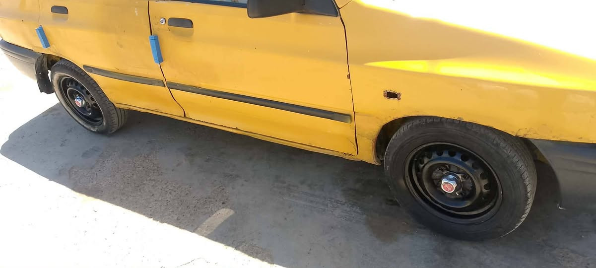 سايبه للبيع السعر ١٦ ورقه محرك وكير جدد ع شرط تخم تاير جديد السياره جاهزة من كلشي رقم نجف الماني مشروع وطني سنويه جديده تحويل مباشر مكان السياره الديوانية قضاء الشاميه ***********
