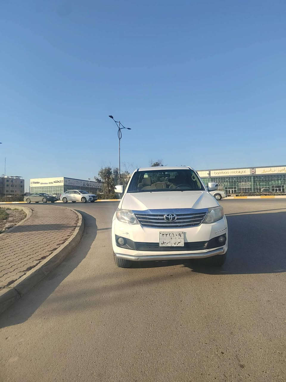 للبيع فور تشنر مكفولة موديل 2012 محرك 4بستم 2700 ما مفتوح كير أكسل كفاله رقم أربيل سنويه منتهيه اتكفل بالتحويل غرامات عايده إلي متواجد  في قضاء دجيل السعر 175$ ب مجال بسيط الاتصال ع *********** اني مكلف بل نشر لاتراسل خابر صاحبهه
