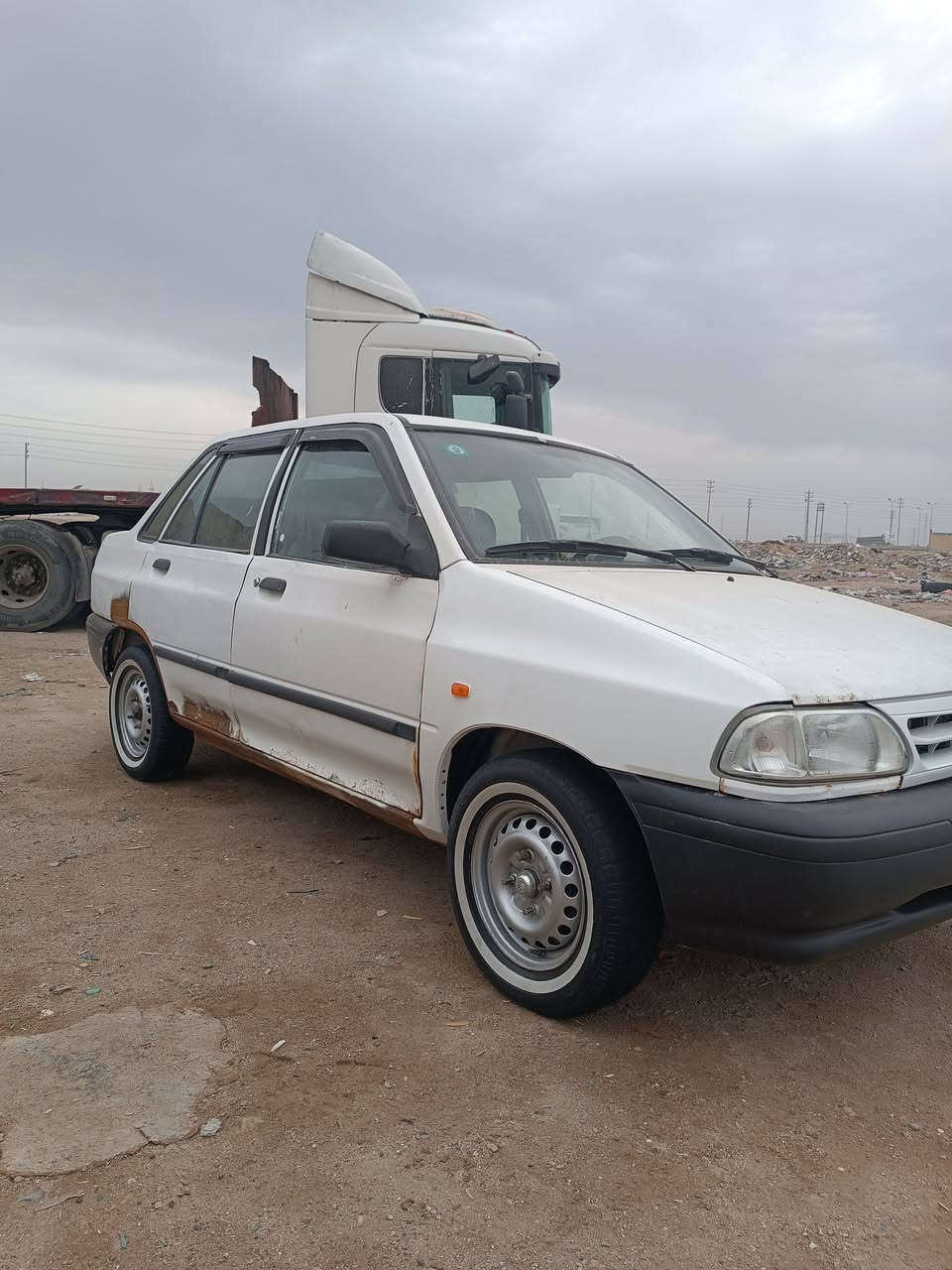 البيع سايبه موديل 2014سياره نضيفه وحلوه توه معمره رقم بصره سنويه الى 27
سعر 26 مكان بصره زبير  رقم ***********
