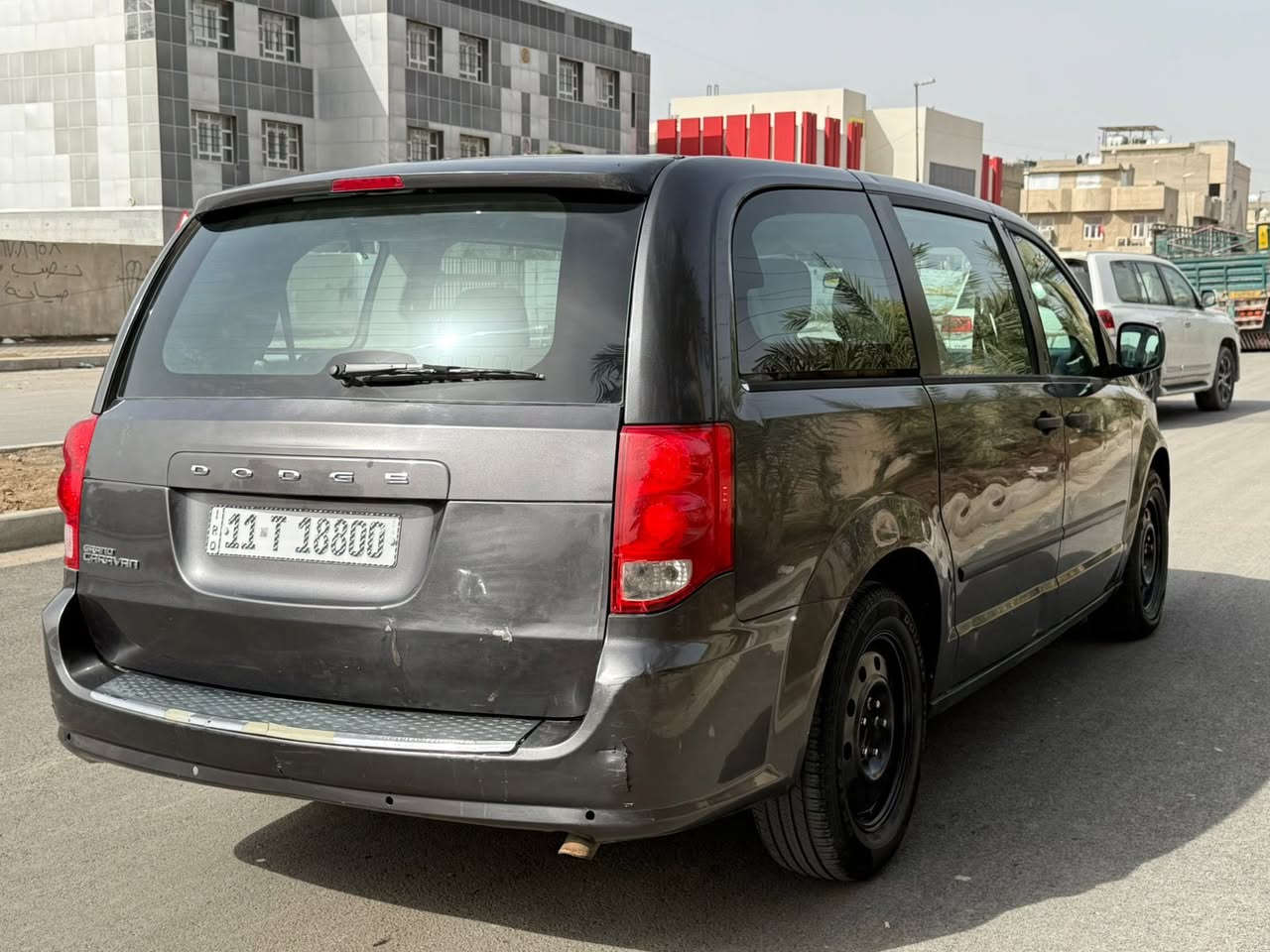 دوج كرفان 2015
وارد امريكي حادث جاملغ وبنيد فقط بدون دواخل 

مكينه 6سلندر 3600

مكينه كير كفاله 

تبريد ثلج 

تحكمات ستيرن جهتين 

تثبيت سرعه 

عدد الركاب 7

كشن منفصل 

تخم تاير 

صدر جديد 

السياره جديده وجاهزه مابيهة اي نقص 

معروضه 115

عنوان بغداد شارع فلسطين***********
