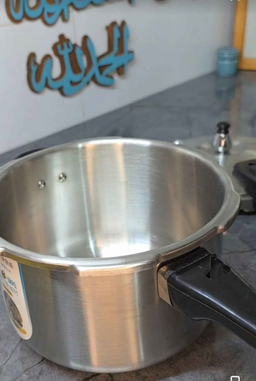 جدر ضغط   ستيل 🔥👍
متوفر بحجم 5 و 4 لتر 
معزز ب 3 أمان يدة طويلة وزن ثقيل 
يوجد خدمة توصيل لجميع المحافظات بغداد, العراق


**إذا كنت صاحب هذا الإعلان وتريد حذفه لأي سبب، رجاءا أرسل رسالة إلى الدعم الفني**