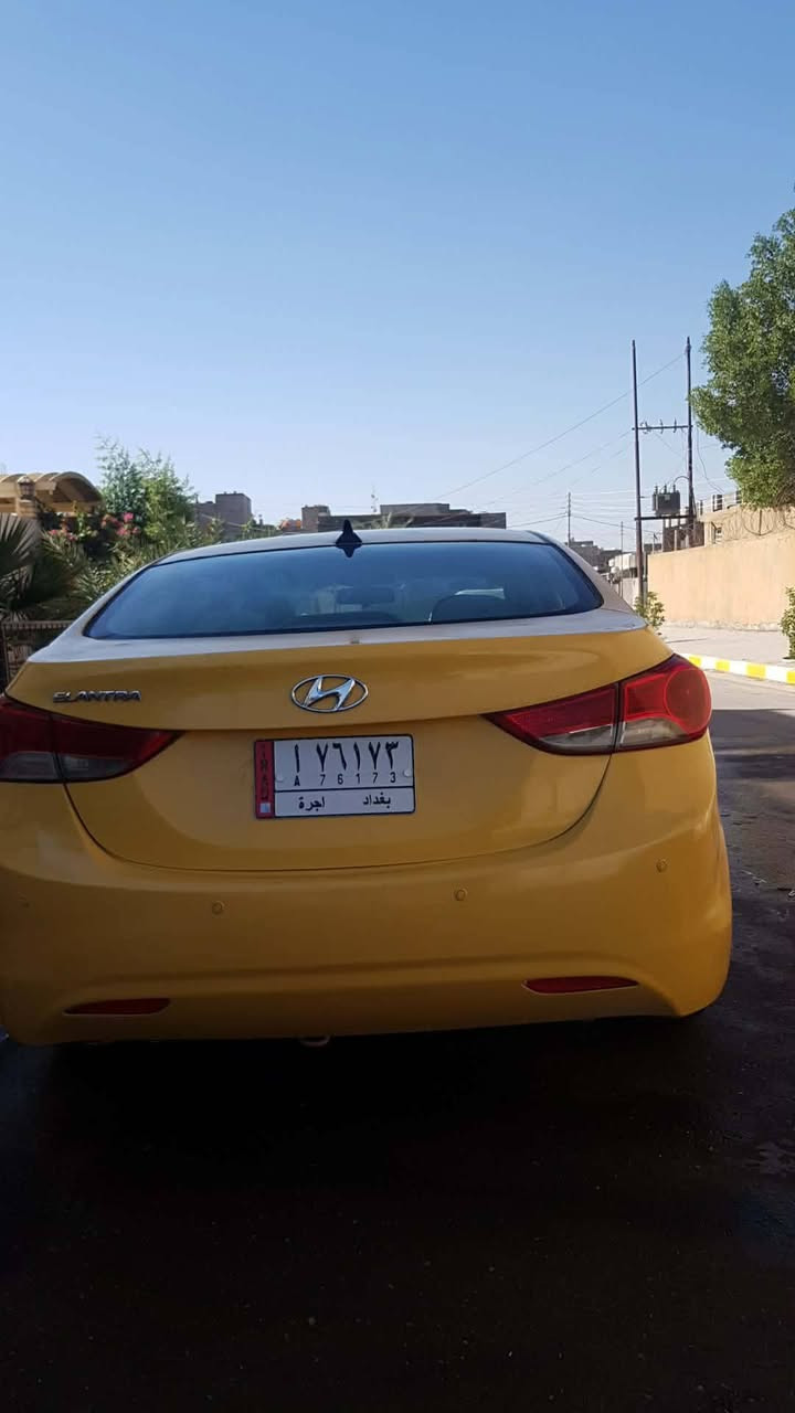 السلام عليكم النترا 2013سياره خير من الله جاهزة كبل للشارع تبريد تدفئة تخم تاير صدر جديد مكينه خير وبركه شاهد الله السياره بيهة شخطة بالدوسة وصاعد شوية على باب الصدر وحادثهة مال امريكا قبغ جنطه بدون ايرباكات ولا دواخل السيارة ليبل واحد السعر 98 ورقه وبيهة مجال شي قليل 
***********
*********** خادمكم ابو مصطفى 👑
