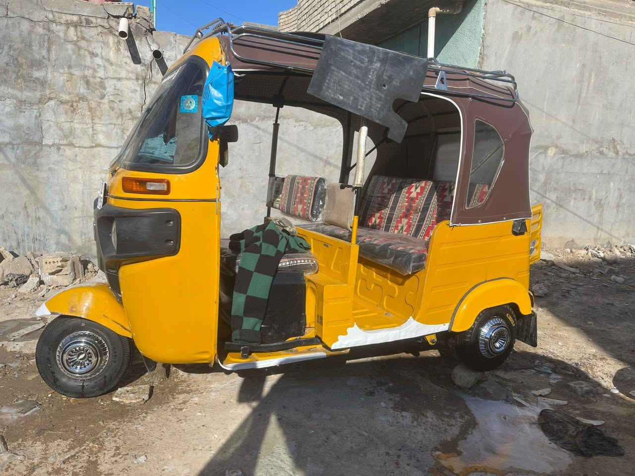 سلام عيكم مديل 19 نازله ب 20 شهر ثاني كفاله عامه عده طخه وره يم جاملغ بارد زغيره وباقي كفاله بدون سيبايه ابيع سعره 6400 وبي مجال شراي مكاني بغداد سبع قصور ***********
