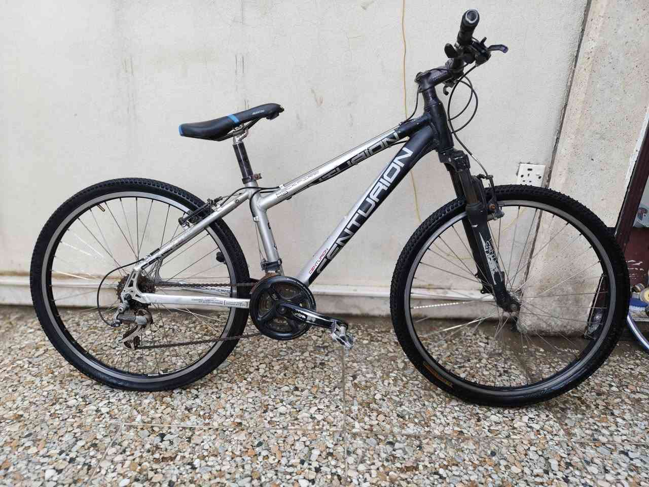 سلام عليكم بايسكل حجم 26 للبيع ستيرن فافون 2كير اصلي بالة


**إذا كنت صاحب هذا الإعلان وتريد حذفه لأي سبب، رجاءا أرسل رسالة إلى الدعم الفني**