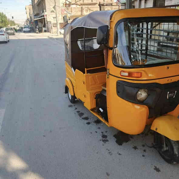 تكتك لبيع موديل 2021 مضيفه وحلوة جاهزة كبل للشارع اوراق كاملة السعر5400 وبيها مجال حك الجيه مكاني بغداد رقمي ***********
