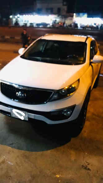 السلام عليكم سبورتج 14 سلوفاكي خليجي محرك 2400 دوش سيارة مكفولة ونضيفة سنوية جديدة قبل سبوع داخلة هزة السعر 153وبيهة مجال 
التواصل ع الخاص او ع الرقم***********
