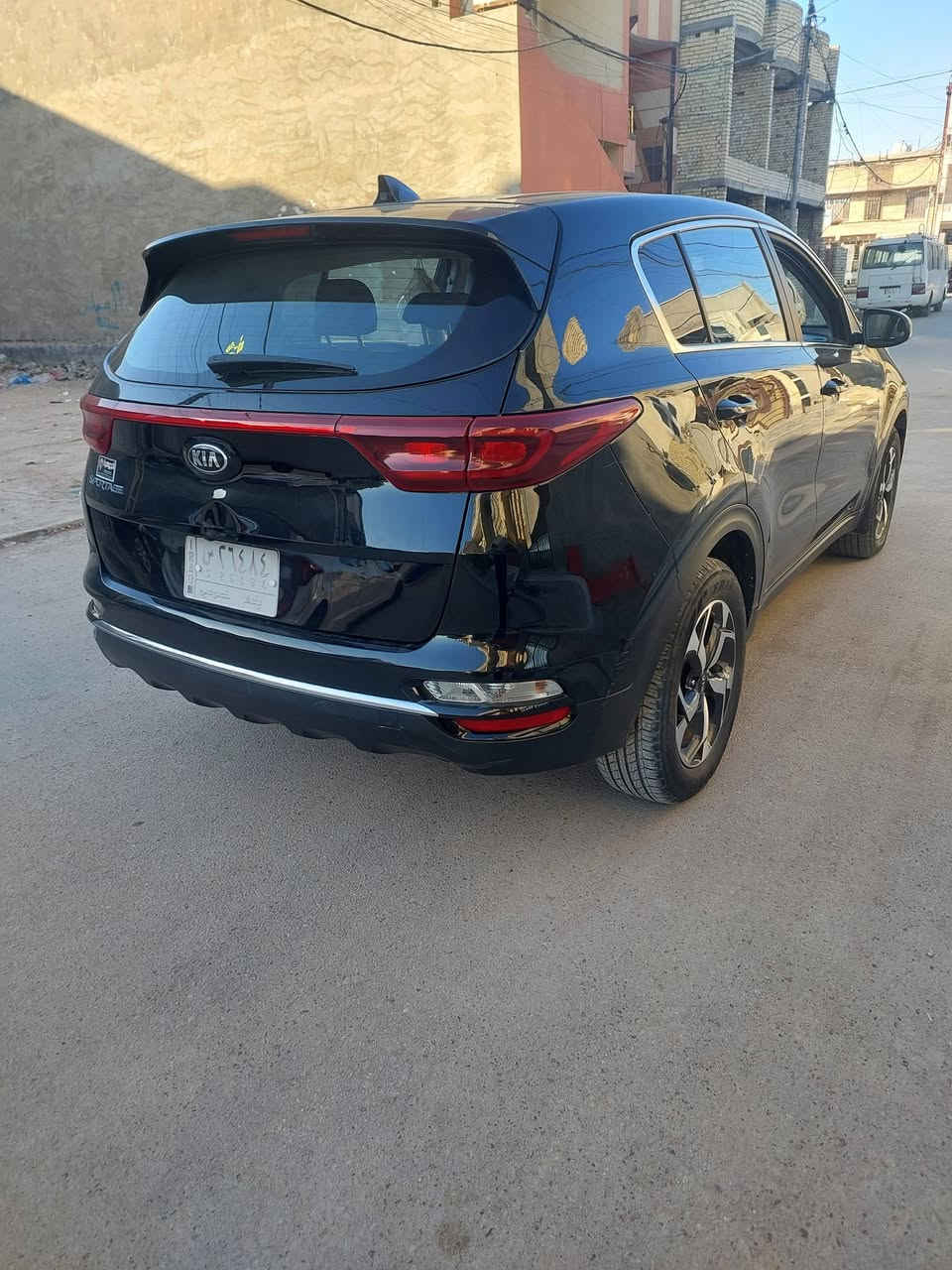 للبيع كيا سبورتج 2021 وارد امريكي 🔥👋🏻
فقط لون اسود
مواصفات:السبورتج العاديه لمعروفه 🖐🏻
1-داخل اسود ✅
2-تبريد قطعتين ✅
‎3-كروز مثبت سرعه ✅
‎4- تحكمات مقود جهتين ✅
‎5- منفذ usp ومنفذ شحن امامي وخلفي ✅
‎6- مرأة تعتيم اوتو دم ✅
‎7-بلاجكتور زنون  ✅
‎8- كشاف نهاري زنون ✅
‎9- مري شفط وإشارة بالمري ✅
‎10- شاشة وسطيه كبيره ✅
11- حجم المحرك 2400 ✅
‎13- هندبريك بلرجل ✅
‎14- فول تحكمات ستيرين ✅
‎15-وضعيات قياده (eco/sport/Normal) ✅
‎16-تخم تاير وصدر جديد جدا ✅
‎17- اربع اطارات دسكات وجديده جدا ✅
‎18- حساس بالدعامية امامي وخلفي ✅
‎19-بك لايت LED ✅
_______________________________________________
للاتصال والاستفسار : 5649 422 0773
                                      ☎️☎️         ☎️☎️       ☎️☎️
