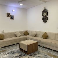 رانيه • قفل • كنب