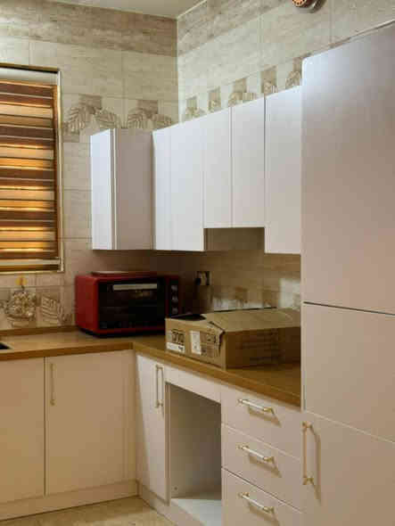 السلام عليكم غراض لبيع كاونتر نضيف يخبل قيم واخذ مرايه سعره 50 وميز سعره 50 العنوان الزعفرانيه ***********
