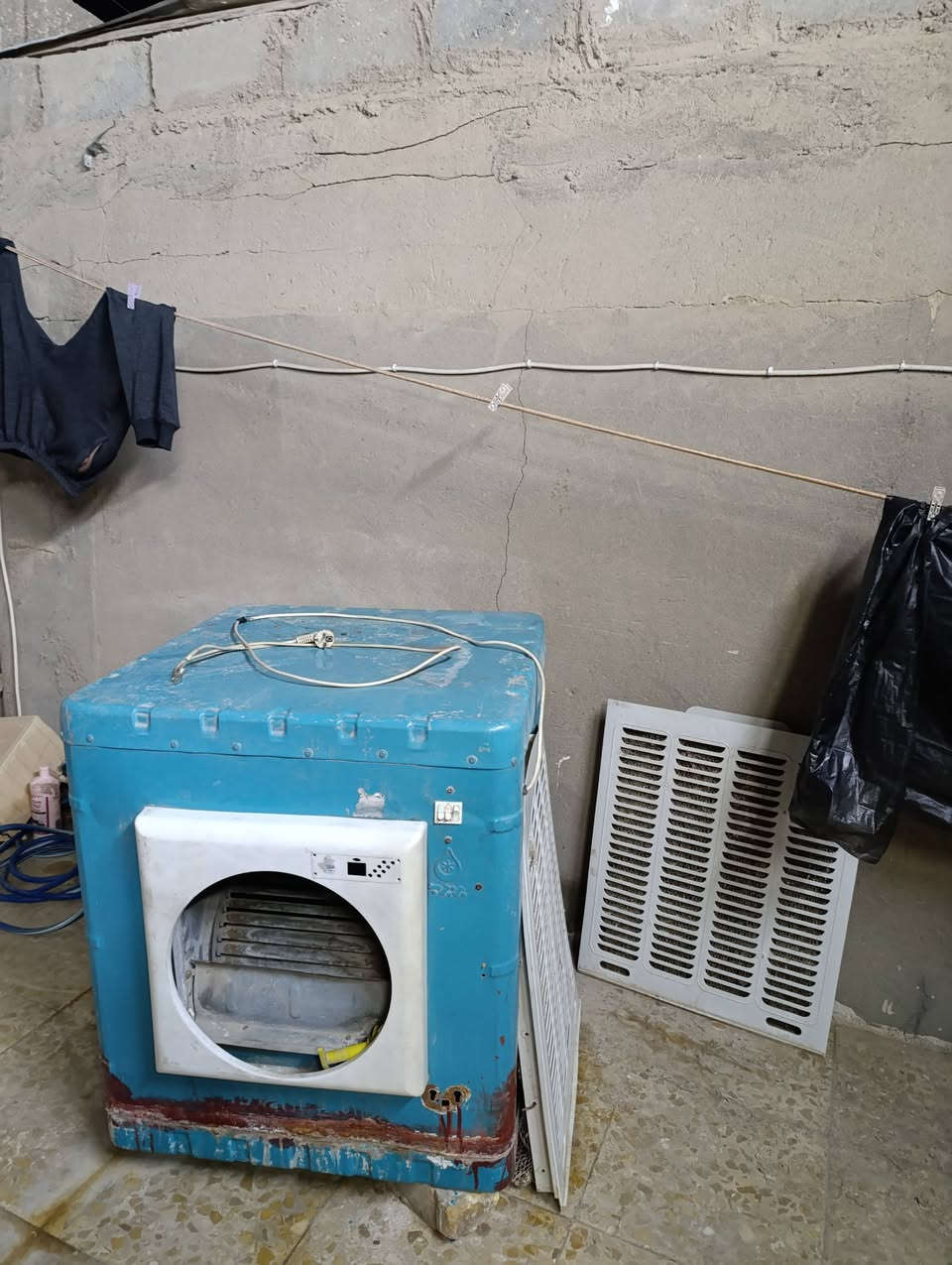 مبرده البيع نظيفه علا فحص مكان كفل حي لكن قرب اسواق ابو اكرم الكلابي


**إذا كنت صاحب هذا الإعلان وتريد حذفه لأي سبب، رجاءا أرسل رسالة إلى الدعم الفني**