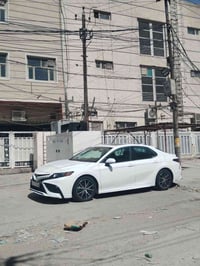 كامري 2024 هايبرد رقم بغداد وبسمي بيه تبديل قطعتين وصبغ مكانين بدون دو...