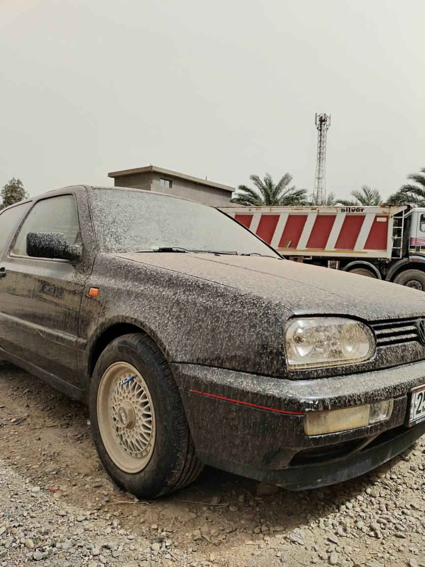 كولف تك باب للبيع موديل ١٩٩٣ محرك ١٨٠٠ گير عادي ٥ نمرة گير مكينة مكفولات السيارة مصبوغة عام بدون حادث درگة ستيرن حديث السيارة مفولة تخم تاير جديد تبريد شغال كركوك, العراق


**إذا كنت صاحب هذا الإعلان وتريد حذفه لأي سبب، رجاءا أرسل رسالة إلى الدعم الفني**