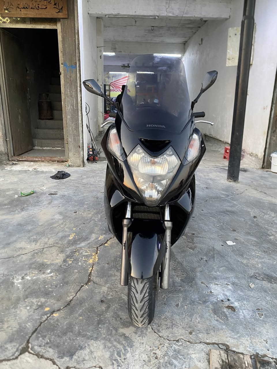 يالله سلام عليكم سلفر ونج 
مكينه 400✅ اوفر 
دشبول نفخ ✅
لايت زنون اصلي ✅
مابيها نقص برغي ابد ترايك وين ميعجبك✅ ✅
تخم تاير جديد ياباني ✅
دراجه جديده مكفوله كفاله عامه ✅
بيها بالبجم شويه صبغ اثر شخوط كلش قليل 
مكينه بالكارتون برغي مامفتوح بيها 👍
العنوان بغداد العبيدي شارع عشرين 
تجي تاخذها من باب البيت 
السعر 16ونص $$
*********** متوفر ع خط
واتساب ***********
