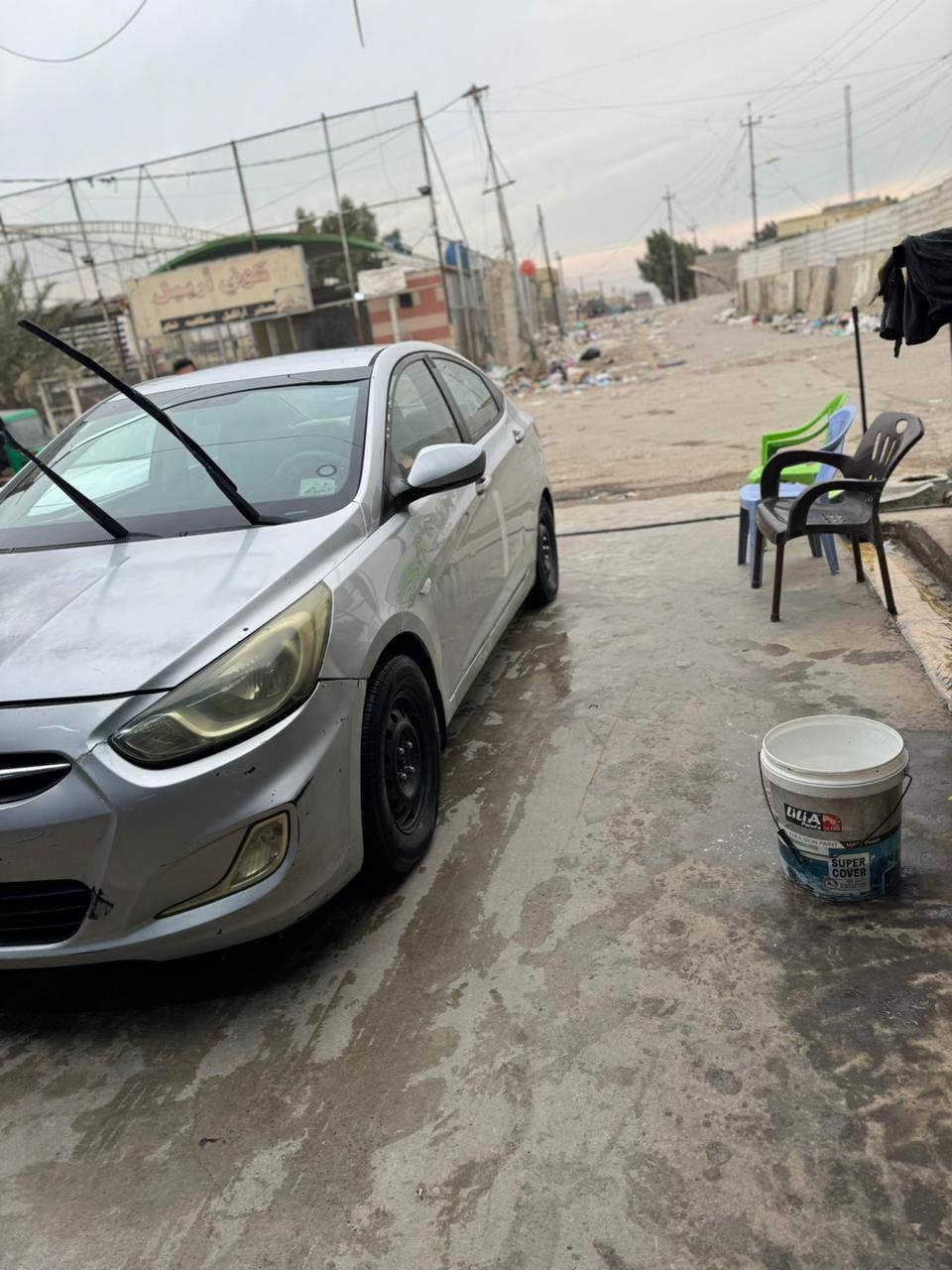 السلام عليكم
اكسنت موديل  ٢٠١٢  خليجي

السيارة ب اسمي تحويل ثاني يوم 

مكينة ١٤٠٠ 

عارضهة ٦٠ وبيهة مجال بسيط 
مكاني بغداد الشعب 
رقم الهاتف ***********
