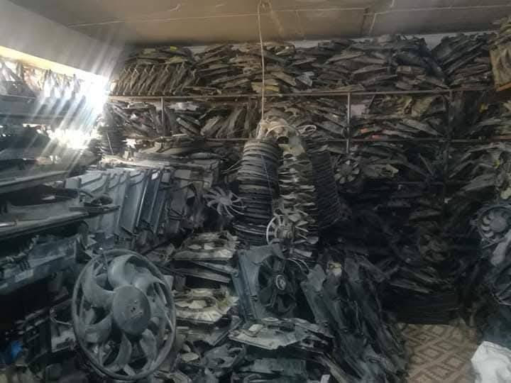 محلات عالم المراوح لبيع وتحوير كافة انواع المراوح للسيارات الحديثه والقديمه الكائن الفلوجة حي الصناعي شارع الكهربائيين لصاحبها محمد حسين 
رقم الهاتف/***********
