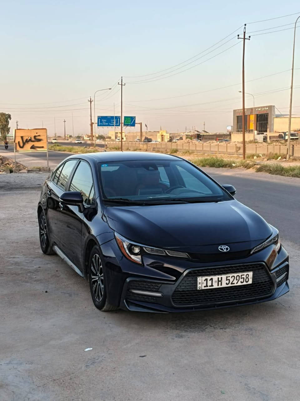 السلام عليكم ورحمة الله وبركاته
‏‎       ——— لـلـبـيع  ———
تويوتا كورولا.        — Toyota Corolla
‏‎وراد أمريكي.          —  ايرباك سليم  
‏‎الموديل                —  2020  
فئة                       —  SE
حجم المكينه      _2000 
‏‎اللون          —  نيلي / جويتي    
حالة السياره.  —  صبغ وتبديل دعامية وبنيد صبغ كامل وصبغ باب الصدر - قطعة صغيرة بارد في باب السايق -وبارد ٣ اصابع جاملغ خلفي

‏المواصفات 
-كشنات مخمل 
-شفتات ستيرن 
-ليد نهاري 
-شاره بالمرايه 
‏‎-شاشه كبيره تدعم نظام الأبل كار باي ونظام الاندرويد 
‏‎-كرسي السايق  بحركه كهربائيه 
‏‎-تبريد منفصل 
‏‎-تحكم ستيرن جهتين 
‏‎-تحديد سرعه 
‏‎-مانع انزلاق 
-رادار امامي 
‏‎-تحديد مسار 
- تنبيه ما قبل الاصطدام
‏‎-كامره خلفيه
‏‎باقي المواصفات المعروفه 
‏‎السعر            — 120$
رقم السياره    — بغداد  
‏‎موقع  السياره — بغداد 
الاستفسار _ متوفر واتساب  ‭(***********) 
                             (***********)

