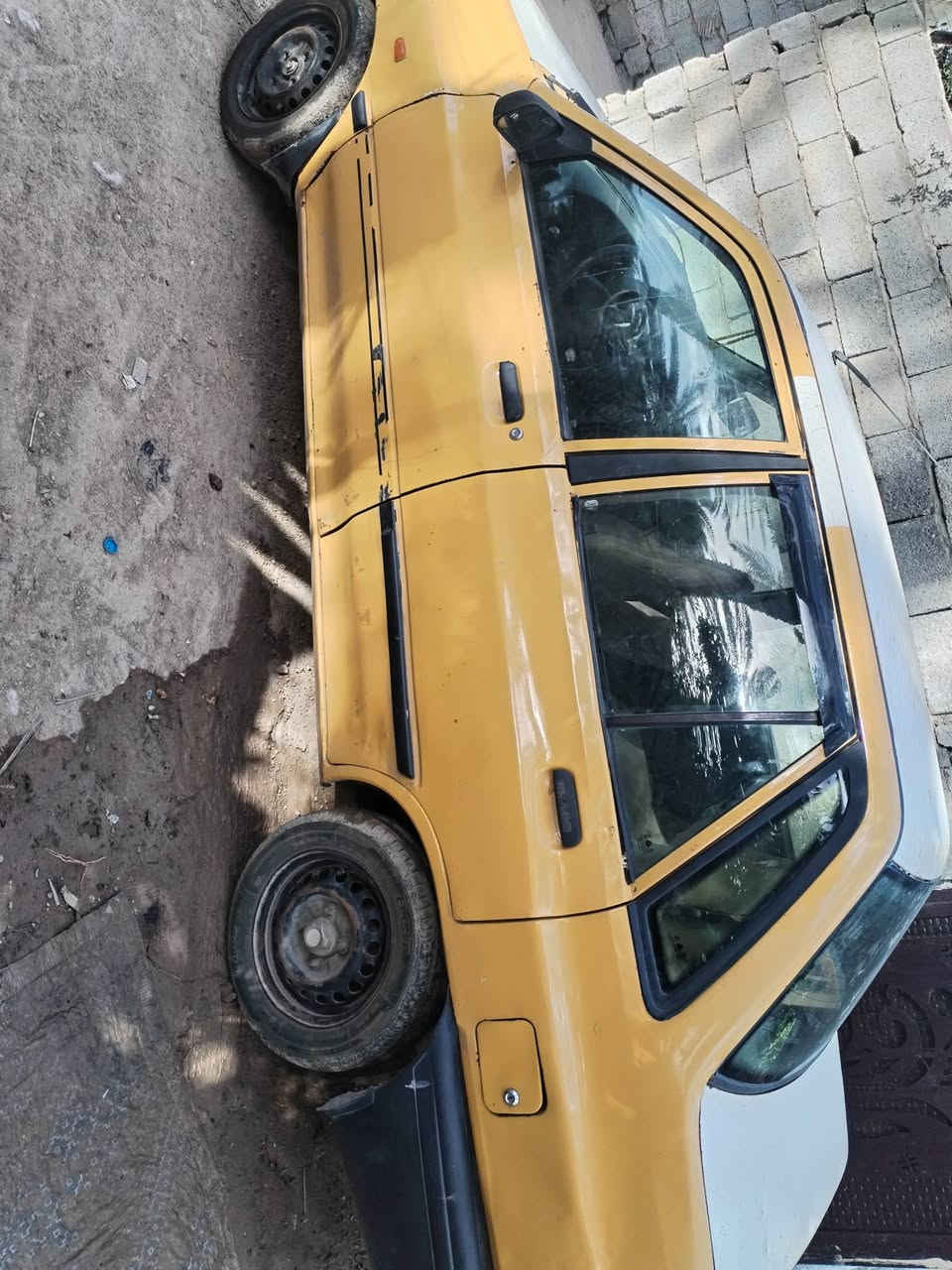 سلام عليكم شباب عندي سايبا ٢٠١٢ مكانهه الراشديه مال حسينية سيارة بس يرادلهه ترتيبات بسيطة مكينه وكير على أيدي عارضهه ب٢٤ ورقة وبيهه مجال تاخذهه مصفرة هياة وغرامات ***********
