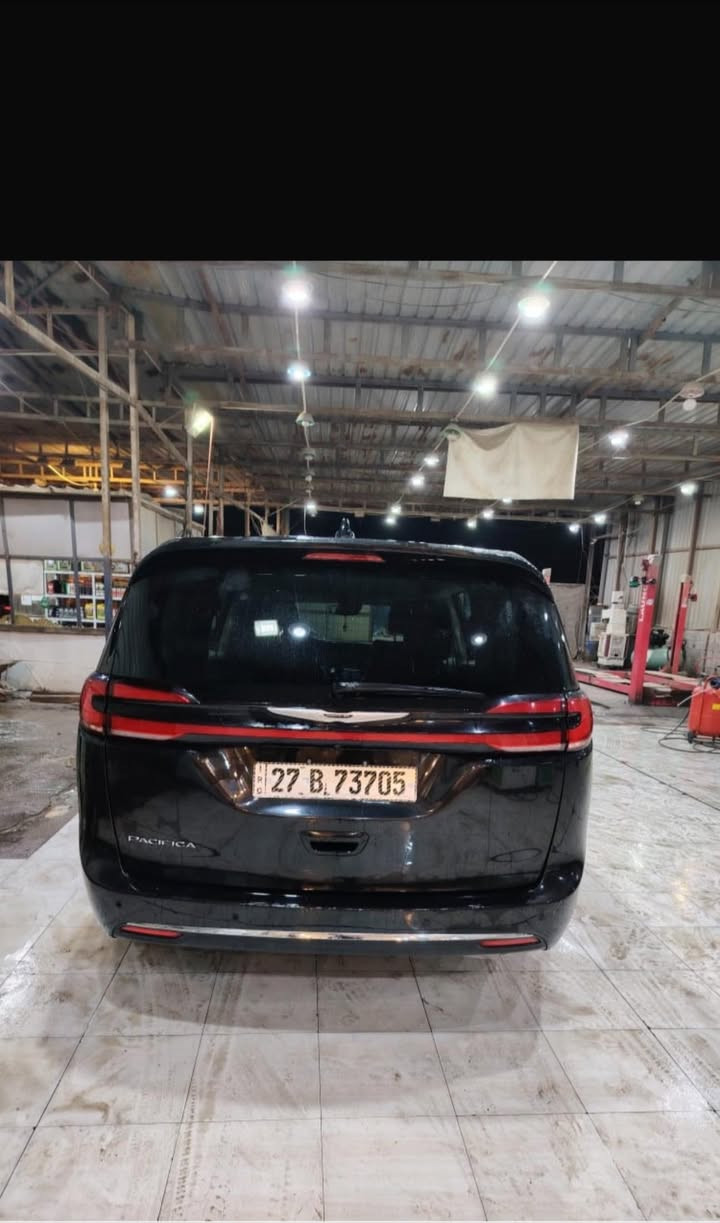 𝑪𝑯𝑹𝒀𝑺𝑳𝑬𝑹  𝑷𝑨𝑪𝑰𝑭𝑰𝑪𝑨 
موديل  2023 كفاله عامه
محرك ٦ سلندر 3.6
مواصفات 
بصمة
تشغيل عن بعد
كشنات جلد
كشن تدفئة
كشن كهربائي
ستيرن تدفئة
رادار امامي و خلفي و جانبي
بريك بصمة 
صندوق شفت 
لايت ليد زينون
شاشة كبيرة
برده ابواب
ابواب جانبي كهربائي 
ابواب بصمة
تحكمات ستيرن
بقية المواصفات معروفة
سيارة كفاله عامه
بجم كبس

سيارة موجود ذي قار
***********
السعر. 225
