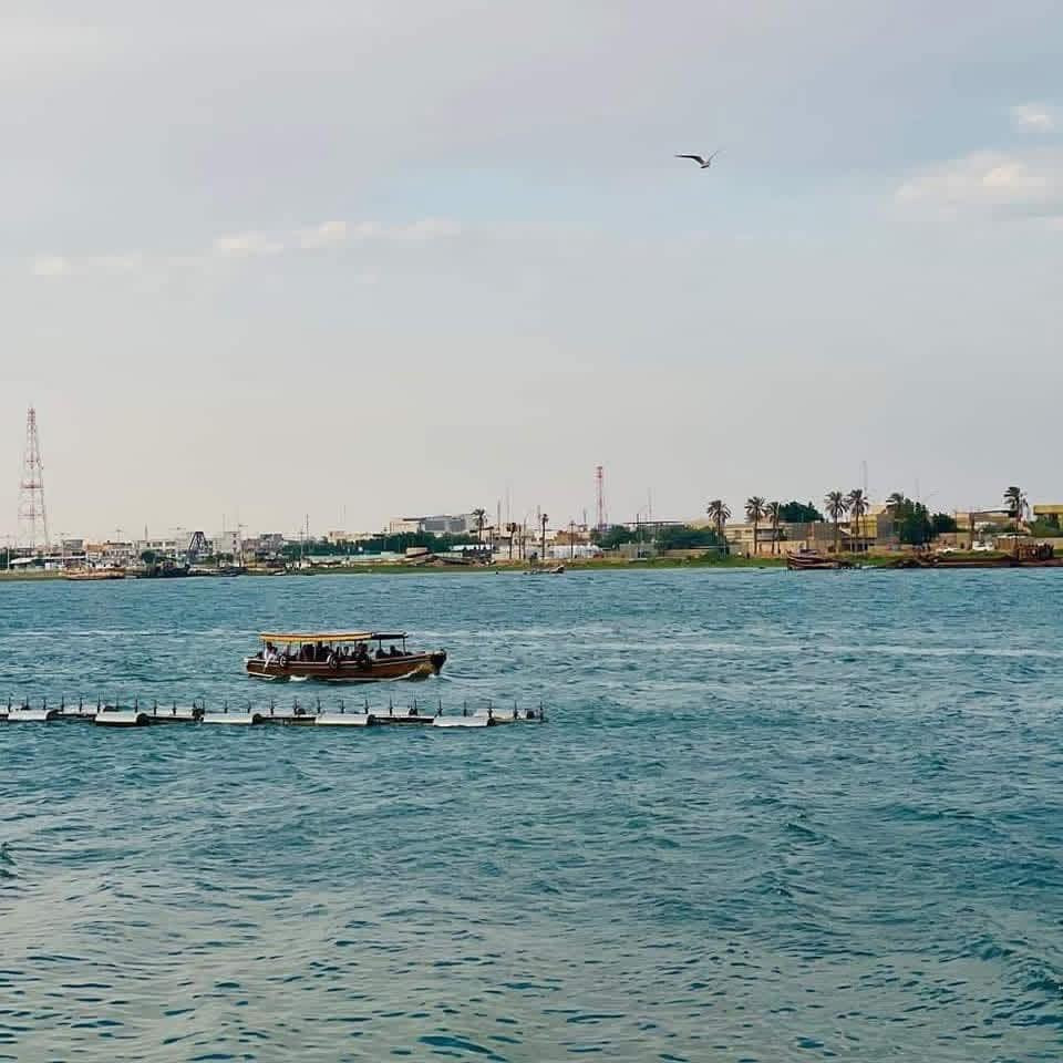 #بـــرنــامــج_البــصرة السياحي ⛴💚 ( رحلة العيد 🌙)

______________________________
 ✈ مدة الرحلة  3 ايام ✈

- المدينة الرياضية 
- كورنيش شط العرب وركوب الزوارق ⛵️ 
- العشار 
- الجزائر
- بدر شاكر السياب 
- الجسر الايطالي 
- مدينة العاب البصرة لاند 
- مول البصرة تايم سكوير
- شنشل مول 

بسعر 75 آلف فقط ⭕️

✅  الاسعار تشمل :
📍‏‎باصات نقل حديثه 🚎
📍‏‎فنادق درجة اولى🏬
📍وجبات أفطار بوفيه مفتوح ☕🍳
📍ضيافة داخل الباص 🍹🧁
‏ 
الانطلاق الجمعة ليلاً - 3/20🔹 من مقر الشركة 

سارعوا بالحجز المقاعد محدودة 💯 

العنوان - كربلاء - شارع الروضتين - قرب اسواق ماما 

***********
***********واتساب
