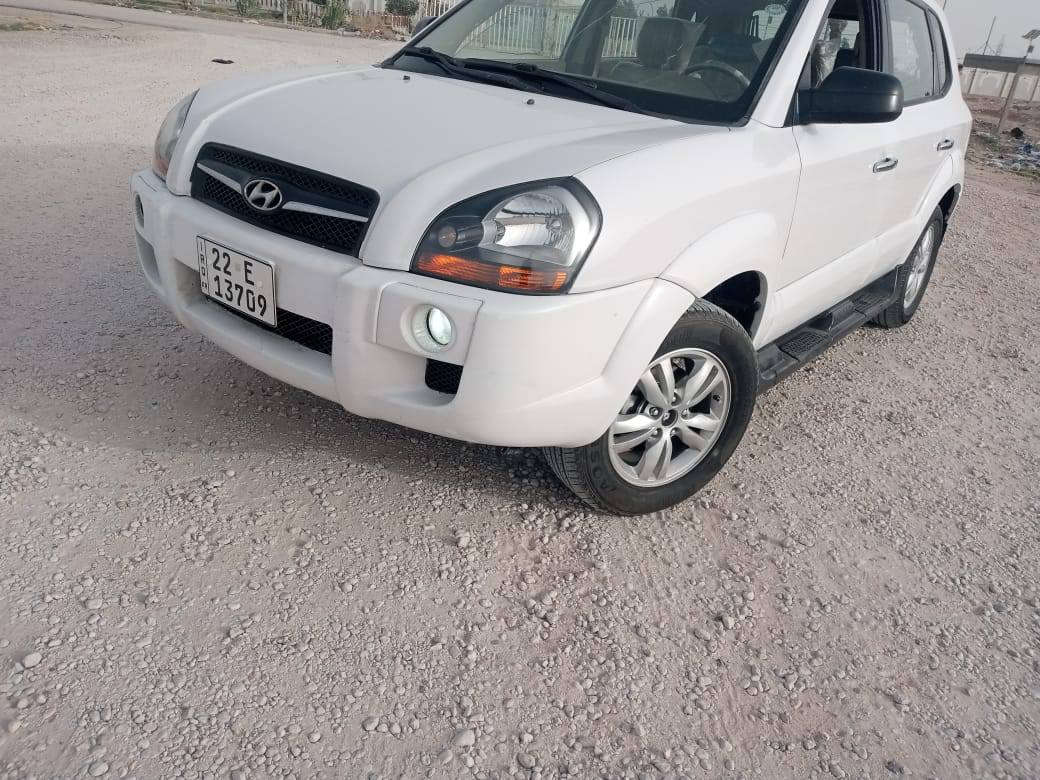 السلام عليكم
توسان موديل 2010 
سياره مكفوله كفاله عامه ماعدا كارت اربع اصابع وبارد بسيط كلش فقط 
محرك كير حداديه تخم تأير باتري جديد برغي مناقصه السياره جديده كولش ومتعوب عليه تبريد تدفئه جاهزه سياره  السعر 115 بيه مجال شي بسيط  سنويه إلى 2031 تريد وكاله تريد تحويل بكيفك 
***********
