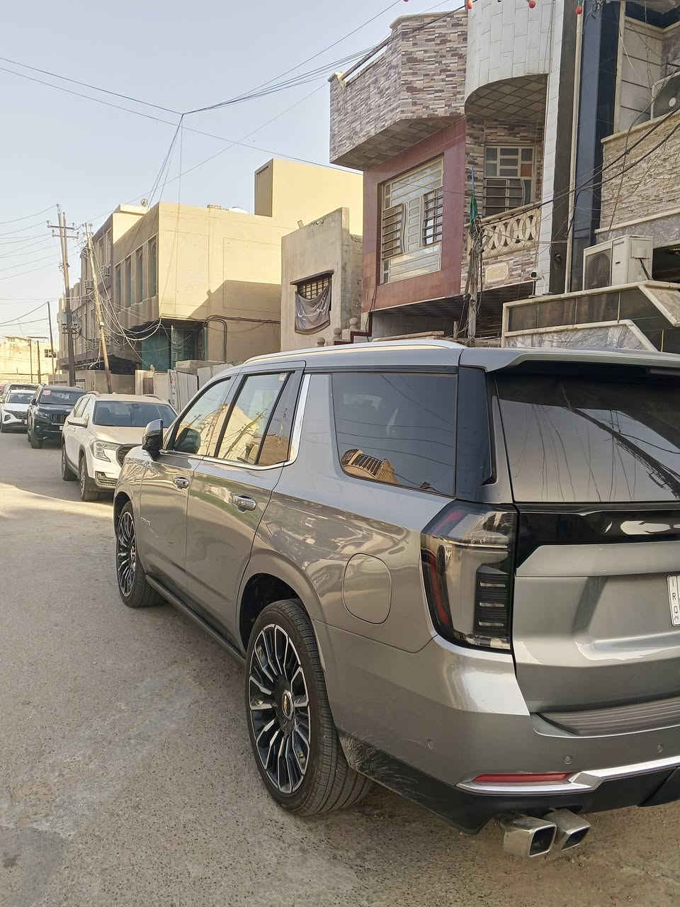 السلام عليكم
للبيع تاهو فئه هاي كانتري. فول مواصفات الكديلاك موديل 2025 حادثه فقط بنيد بدون دواخل بارد جاملغ الايسر
مكينه 6200
الموصفات 
بنروما
كشنات تدفئه تبريد
كشنات كهرباء 
جنطه كهرباء
كشنات خلفي كهرباء
خمس كامرات
كامره بلمرايه
رادارات خلفي امامي جانبي
ستيرن كهرباء
ستيرن تدفئه
دوسات كهرباء
يشارت ترحيب
بعد بيها هواي موصفات 
ماشية 900 ميل 
***********مكاني بغداد الجديدة
