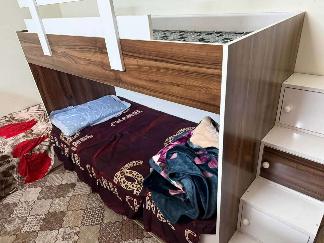 غراض مابيهم اي ضرر للبيع


**إذا كنت صاحب هذا الإعلان وتريد حذفه لأي سبب، رجاءا أرسل رسالة إلى الدعم الفني**