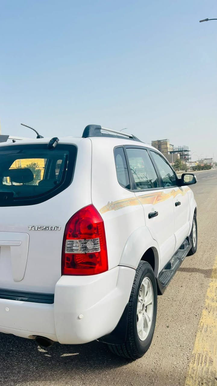 سياره مديل2009مكفوله كفاله عامه تخم تاير مكينه وكير شرك حداديه شرط تبريد رقمي***********
