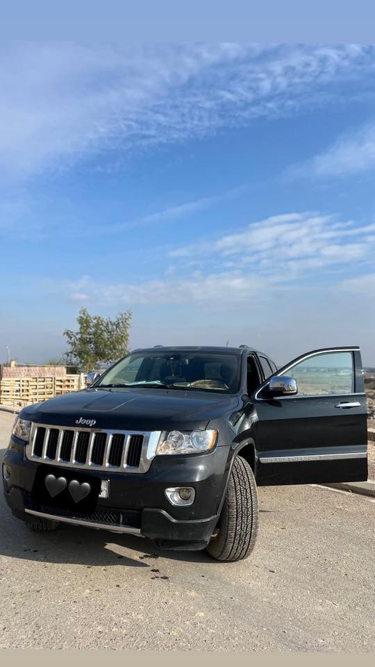 جيب لاريدو 2011 وارد امريكي كلين تايتل كفاله عامه من الصبغ والضربه والتبديل مكفوله من كلشي  كير محرك كفاله شرط رقم الانكليزي الجديد بغداد لا توجد اي غرامه مروريه 

المواصفات

1_ بصمه تشغيل عن بعد

2_ مري قلاب عند الرجوع الى الخلف

3_ محرك 6 سرندر 3600

4_ بانوراما 

5_السياره فول واحد عله واحد فئه المتدد 

6_ لايت زنون عالي ناصي 

7_ حساسات امامي خلفي

8_ شاشه كبيره 

9_ كامره خلفيه

10_ كشنات جلد تدفئه تبريد

11_ سبير ما نازل عل وكاله بلادي

12_ اشاير لد في المري الجانبيه

13_ صدر جديد امامي خلفي 

14_ تايرات تخم جدد ياباني اصلي 

15 _ نضام سماعات دمام في الصندوق وجميع الابواب

16_ يداد دخول ذكي عند المس 

للاتصال: ***********
