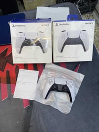 يد PS5 • أصلية • CFI-ZCT1W