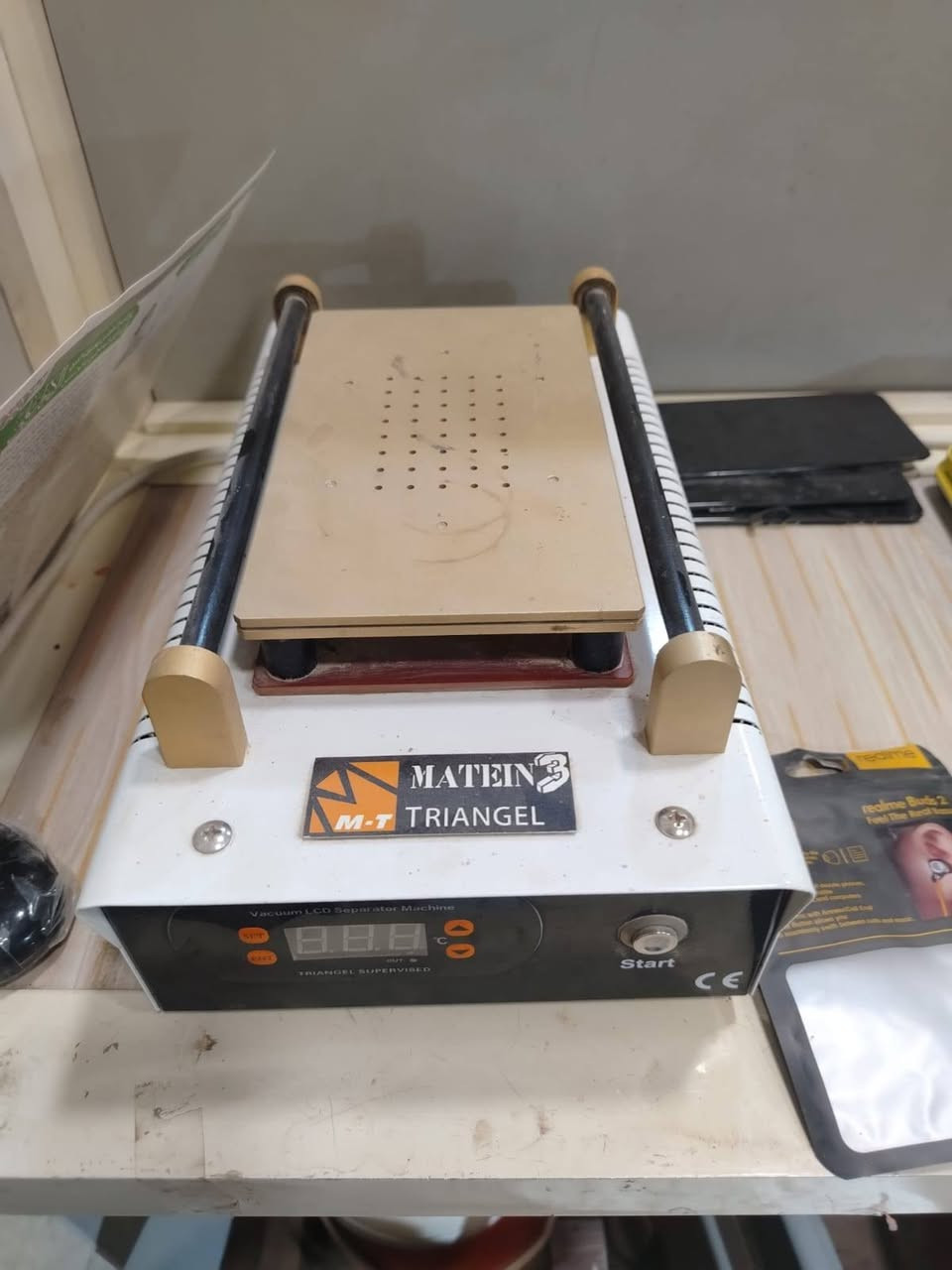 محل موبايلات صيانه كامل المكان حي الوحده للبيع للاستفسار خاص


**إذا كنت صاحب هذا الإعلان وتريد حذفه لأي سبب، رجاءا أرسل رسالة إلى الدعم الفني**