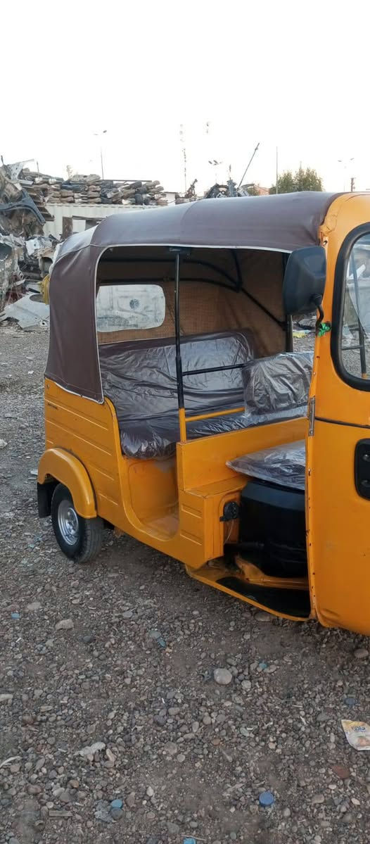 تكتك موديل ١٨ شهر ١٢ دخول ١٩ رقم وسنويه تحويل ثاني يوم
كير مكينة لاتنقيص ولاتبخير كشر لاضربه ولاصبغ تكتك حيل نضيفه تخم تاير دوشمه كامله مكمله كبل لشارع

مكاني بغداد الغزاليه  
***********
