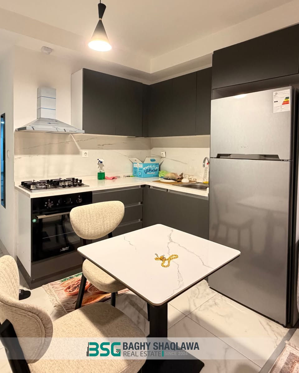 🏢 شوقە بۆ کرێ لە ئیمپایەر پیرل 
- ستۆدیۆ (1+0) 
- بە رووبەری 48م٢

*—***—*

🏢 شقة متوفرة للإیجار في امبایر بیرل (Empire Pearl)
- ستودیو (1+0) 
- بمساحة 48م٢

بۆ زانیاری زیاتر : - للمزيد من المعلومات :
 محمد عبدالله : ***********
 ژیار زرار : ***********

#bsg_avenue_branch #pearltowers #erbil #hawler #هەولێر
